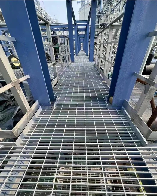 galvanized steel grating used in oil and gas plant walkways galvanized steel grating used in oil and gas plant walkways
